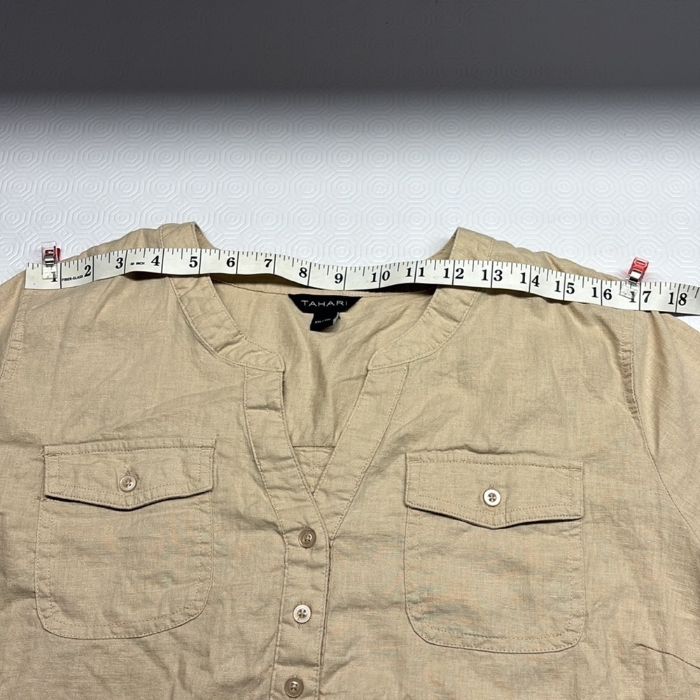 Tahari Linen Blend Long Sleeve 1/4 Button V-Neck Top Tan 1X - Picture 9 of 13